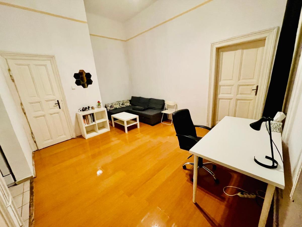 شقة بودابست  في Casa Nora Liszt Ferenc Ter المظهر الخارجي الصورة